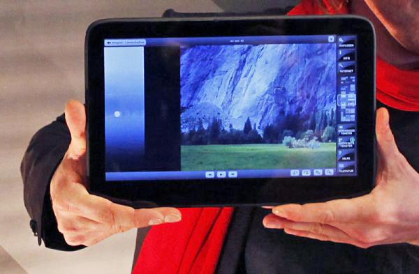 Android系統與Flash越走越近,除Android最新2.2版傳將內建Flash支援外,奧多比日前也展出完美支援Flash的Android平板電腦。法新社 Android系統與Flash越走越近,除Android最新2.2版傳將內建Flash支援外,奧多比日前也展出完美支援Flash的Android平板電腦。法新社