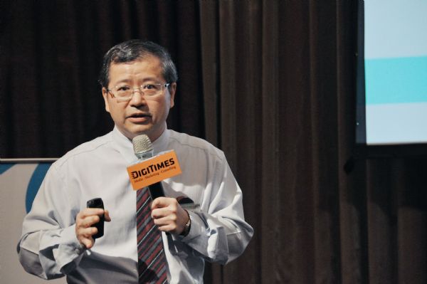 行政院研考會 高級分析師林輝誼。 行政院研考會 高級分析師林輝誼。