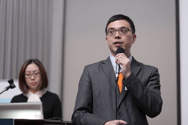 研华科技 业务经理 郑志宏 研华科技 业务经理 郑志宏