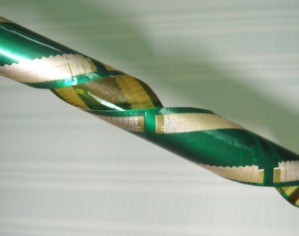 冠品化學軟板油墨可讓軟板極耐撓折。 冠品化學軟板油墨可讓軟板極耐撓折。