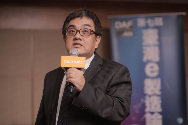 長春石化集團 資訊中心部長 黃至善 長春石化集團 資訊中心部長 黃至善