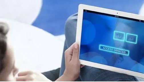 品佳集團推出歐司朗光電半導體(OSRAM)虹膜識別檢測解決方案。
品佳集團推出歐司朗光電半導體(OSRAM)虹膜識別檢測解決方案。