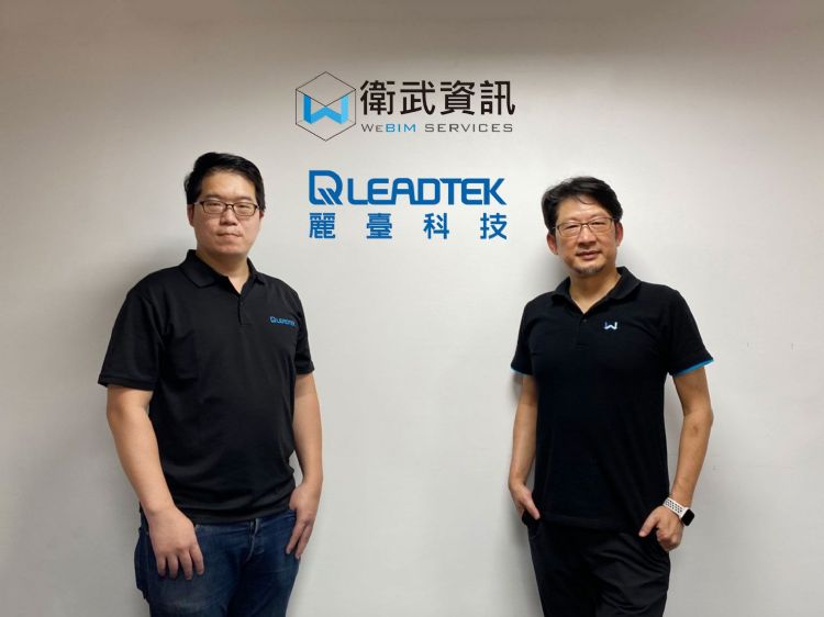 衛武資訊李總和和麗臺劉經理。麗臺 衛武資訊李總和和麗臺劉經理。麗臺