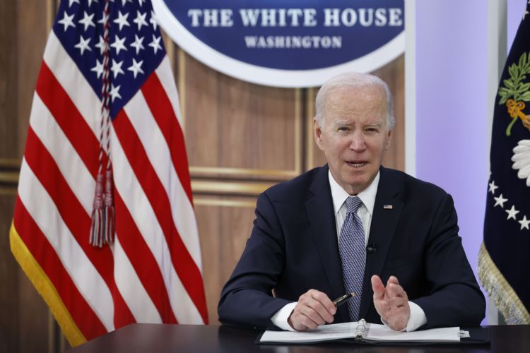 传拜登将签署的行政命令，会直接禁绝部分类型的对中投资。彭博