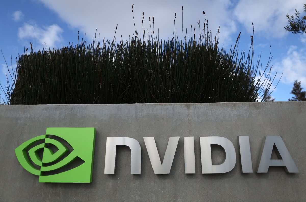 NVIDIA和超微携手 打造全球最强大AI工作站