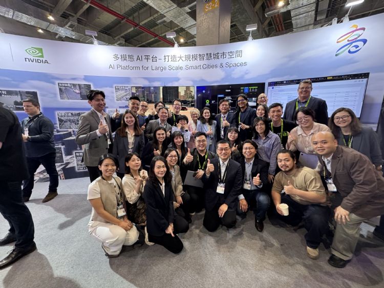 COMPUTEX展会盛况!Linker Vision团队与 NVIDIA夥伴合影,双方将持续深化合作,以多模态AI平台赋能未来智能城市发展。Linker Vision COMPUTEX展会盛况!Linker Vision团队与 NVIDIA夥伴合影,双方将持续深化合作,以多模态AI平台赋能未来智能城市发展。Linker Vision