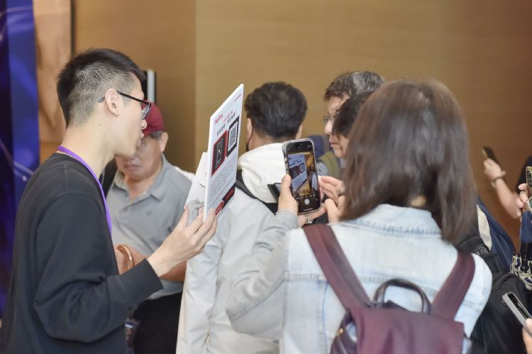 DigiKey作为全球电子元件分销领导品牌,提供超过2900家制造商、1530万种元件的实时采购服务,并支持在线技术资源与快速出货。DIGITIMES摄 DigiKey作为全球电子元件分销领导品牌,提供超过2900家制造商、1530万种元件的实时采购服务,并支持在线技术资源与快速出货。DIGITIMES摄