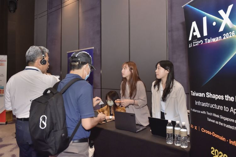 AI EXPO Taiwan将于2026年3月25日至27日举行,以「AI.X」为主轴,全面呈现从基础建设到跨域整合再到前瞻创新的完整AI产业链,探索如何加速各行业的转型与升级。DIGITIMES摄 AI EXPO Taiwan将于2026年3月25日至27日举行,以「AI.X」为主轴,全面呈现从基础建设到跨域整合再到前瞻创新的完整AI产业链,探索如何加速各行业的转型与升级。DIGITIMES摄