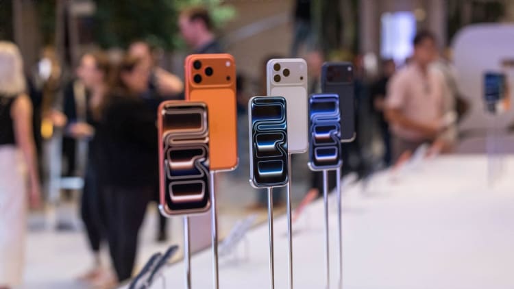 2025全球顯示版圖劇變：韓企LCD退場、台廠Micro LED正式商用