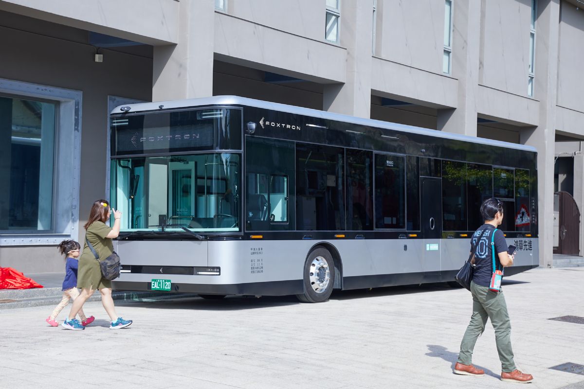 評析：台廠搶進日本商用車戰略高地 鴻海以硬體突圍、和泰車輸出通路軟實力
