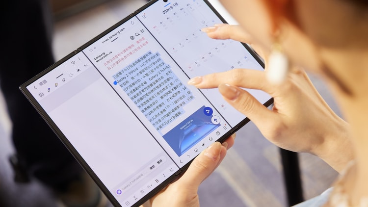 折疊機2026進入轉折點 　書本式出貨佔比破六成