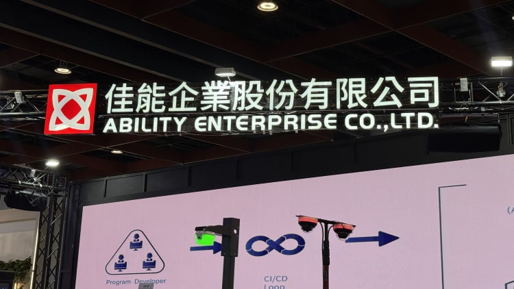 COMPUTEX秀演唱會疏散人潮功臣　佳能4Q再迎日系相機驚喜大單