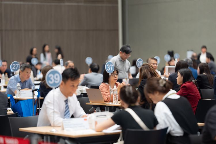 2. 2026年Medical Taiwan吸引超过50国买主预登来台参与采购洽谈,展现全球市场对台湾医疗科技的高度关注。(2025数据画面-贸协提供) 2. 2026年Medical Taiwan吸引超过50国买主预登来台参与采购洽谈,展现全球市场对台湾医疗科技的高度关注。(2025数据画面-贸协提供)