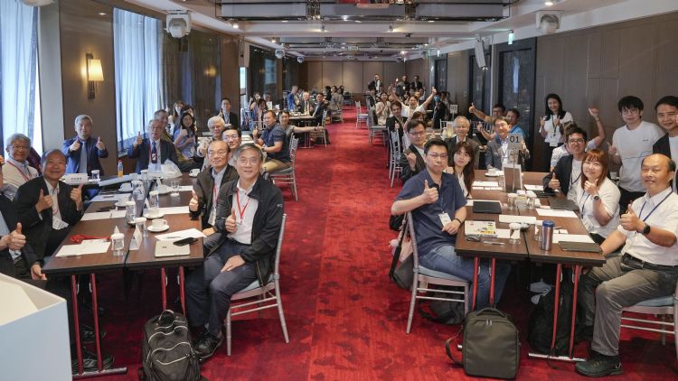 华硕与国卫院共同举办「AI智能医疗与公共卫生研讨会」,双方团队针对AI智能健康、健康数据基础建设、医疗场域落地与产业合作模式展开交流。华硕 华硕与国卫院共同举办「AI智能医疗与公共卫生研讨会」,双方团队针对AI智能健康、健康数据基础建设、医疗场域落地与产业合作模式展开交流。华硕