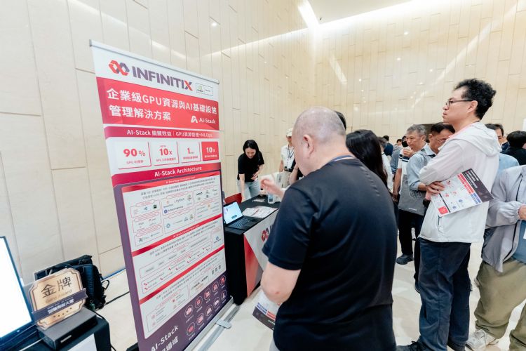 模型規模擴大後,GPU利用率與多租戶管理更難兼顧。INFINITIX推出AI-Stack,整合GPU資源調度與機器學習維運,縮短開發環境建置時間。DIGITIMES攝 模型規模擴大後,GPU利用率與多租戶管理更難兼顧。INFINITIX推出AI-Stack,整合GPU資源調度與機器學習維運,縮短開發環境建置時間。DIGITIMES攝