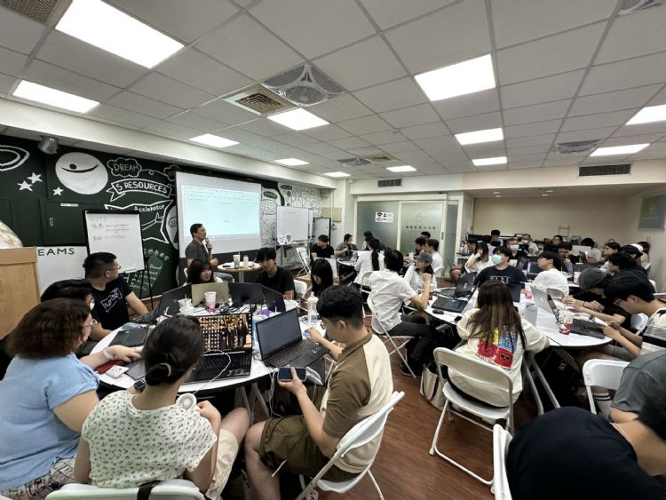 国立台湾科技大学创新育成中心与虎智科技联手举办n8n校园推广活动。国立台湾科技大学创新育成中心 国立台湾科技大学创新育成中心与虎智科技联手举办n8n校园推广活动。国立台湾科技大学创新育成中心