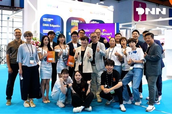 欧耀科技、超数云端携三大方案亮相AI Wave Show 2026,吸引2,000人。超数云端 欧耀科技、超数云端携三大方案亮相AI Wave Show 2026,吸引2,000人。超数云端
