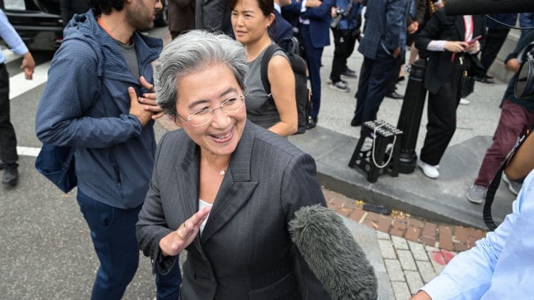 蘇姿丰前腳來台、後腳訪韓　集結14家南韓AI企業打造全球運算版圖