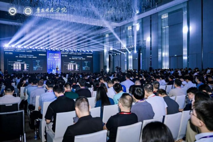 GMIF 2026年度大奖重磅揭晓,三星半导体、Sandisk、联想、慧荣、佰维等多家企业上榜。GMIF GMIF 2026年度大奖重磅揭晓,三星半导体、Sandisk、联想、慧荣、佰维等多家企业上榜。GMIF