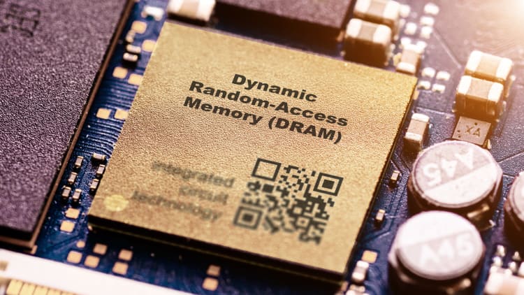 次世代DRAM技術分歧　美光續攻6F²、兩大韓廠多軌並進