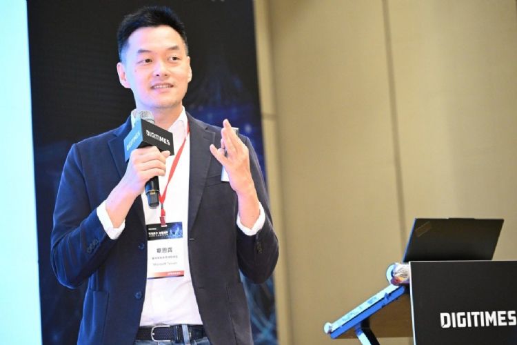 AI Agent逐渐参与跨部门工作,带动企业协作与治理需求。台湾微软结合Copilot与Agent 365,支持跨系统流程执行、身份权限管理及安全监控,提升人机协作效率。资策会 AI Agent逐渐参与跨部门工作,带动企业协作与治理需求。台湾微软结合Copilot与Agent 365,支持跨系统流程执行、身份权限管理及安全监控,提升人机协作效率。资策会