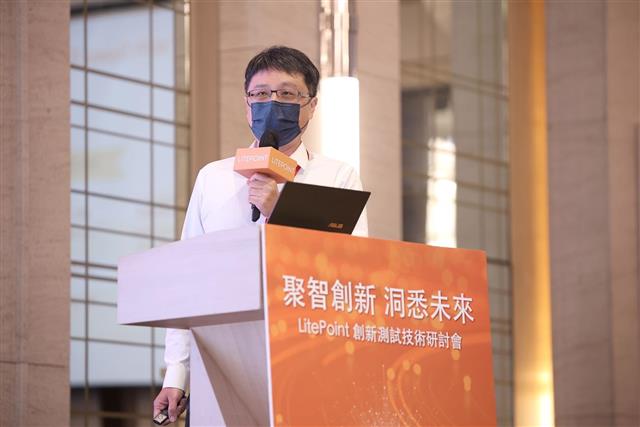 Young Huang, Deputy Manager of LitePoint Application Engineering Department
