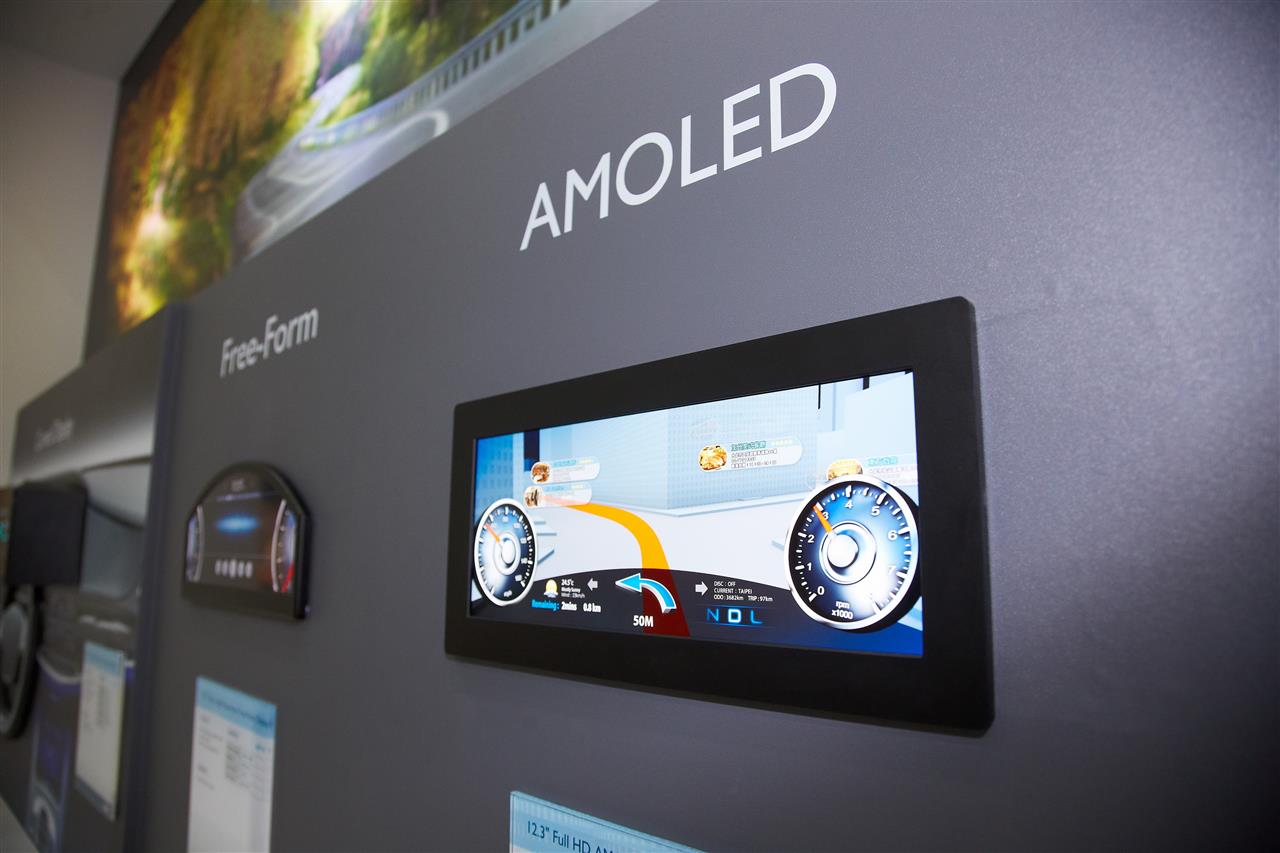 Chinese panel makers gear up in AMOLED panel development, says ...