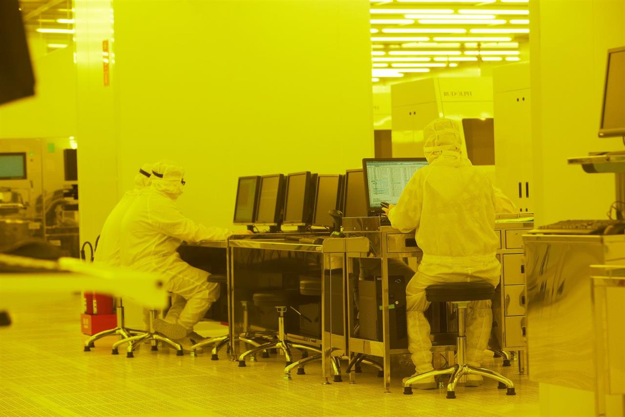 photo of Technology roadmap of logic IC manufacturing image