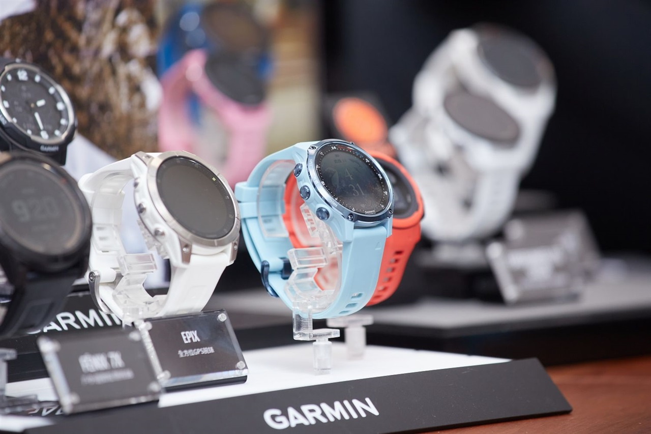 Global shipments of wearable devices forecast to rebound in 2023, says IDC