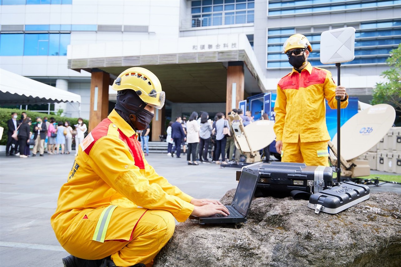 Big equipment vendors still hold advantages in ORAN era