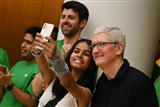 What are the challenges Apple faces in its shift to India? - Vimarsana News