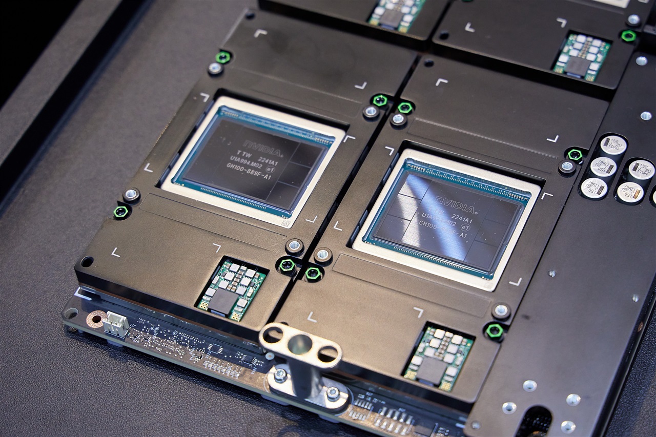 Foxconn sees high-growth market for AI servers