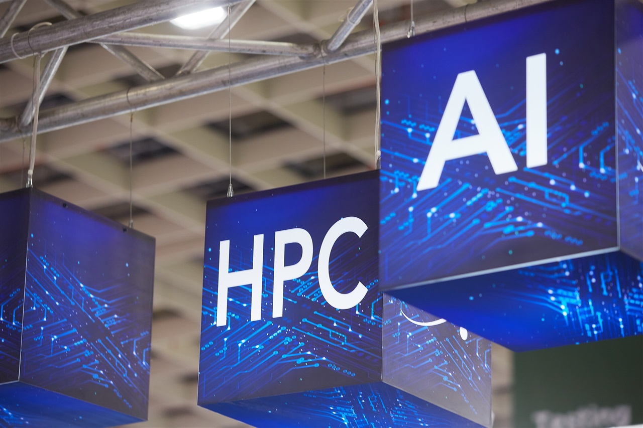 Microsoft and others adopt new AMD AI chips for training and inference solutions - Zootzle News - news aggregator. News from sport, economy, politics, culture, technology and IT.