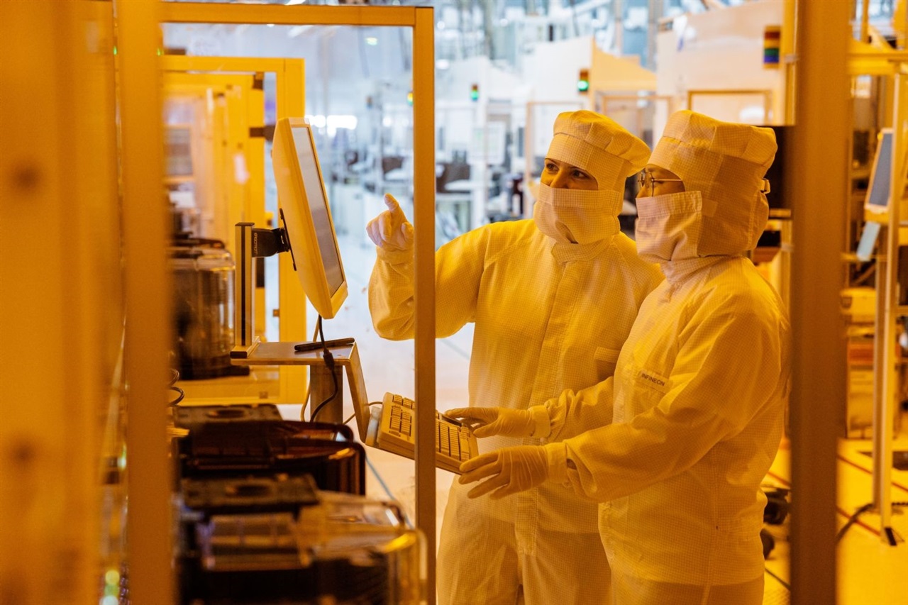 Weekly news roundup: With 300 immersion lithography DUV machines, can ...