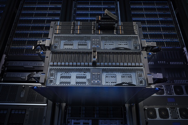 With Chenbro's new Tri-load series, users can install up to 36 or 48 hard drives in a 4U server chassis