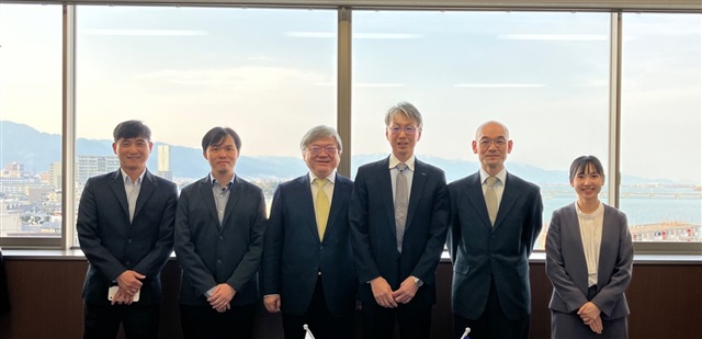 Executives of GAIT and NEG