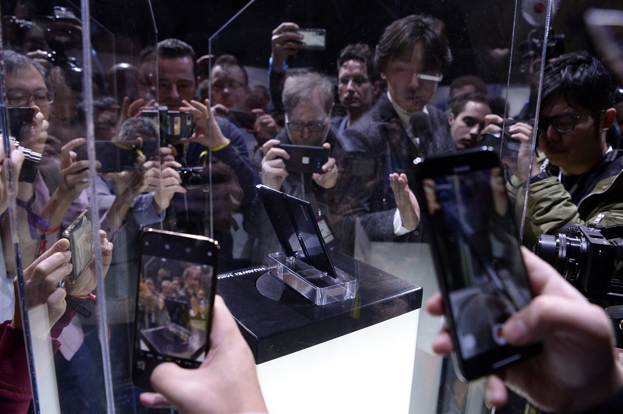 Why is Samsung struggling in the Chinese market?