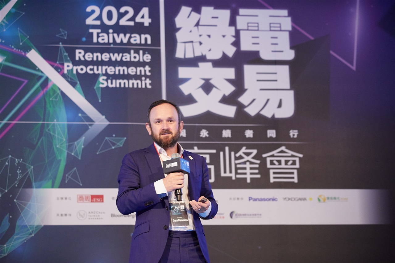 Tony Rabone Electricity retailers embrace ICT solutions and personnel for green ...