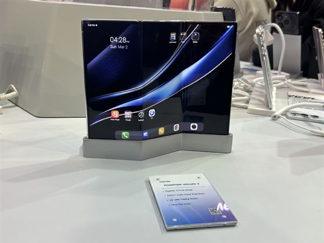 Transsion showcases its triple-folding concept device. Credit: DIGITIMES