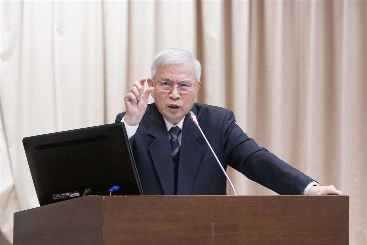 photo of US in dire need of Taiwanese chips, says governor of Taiwan's Central Bank image