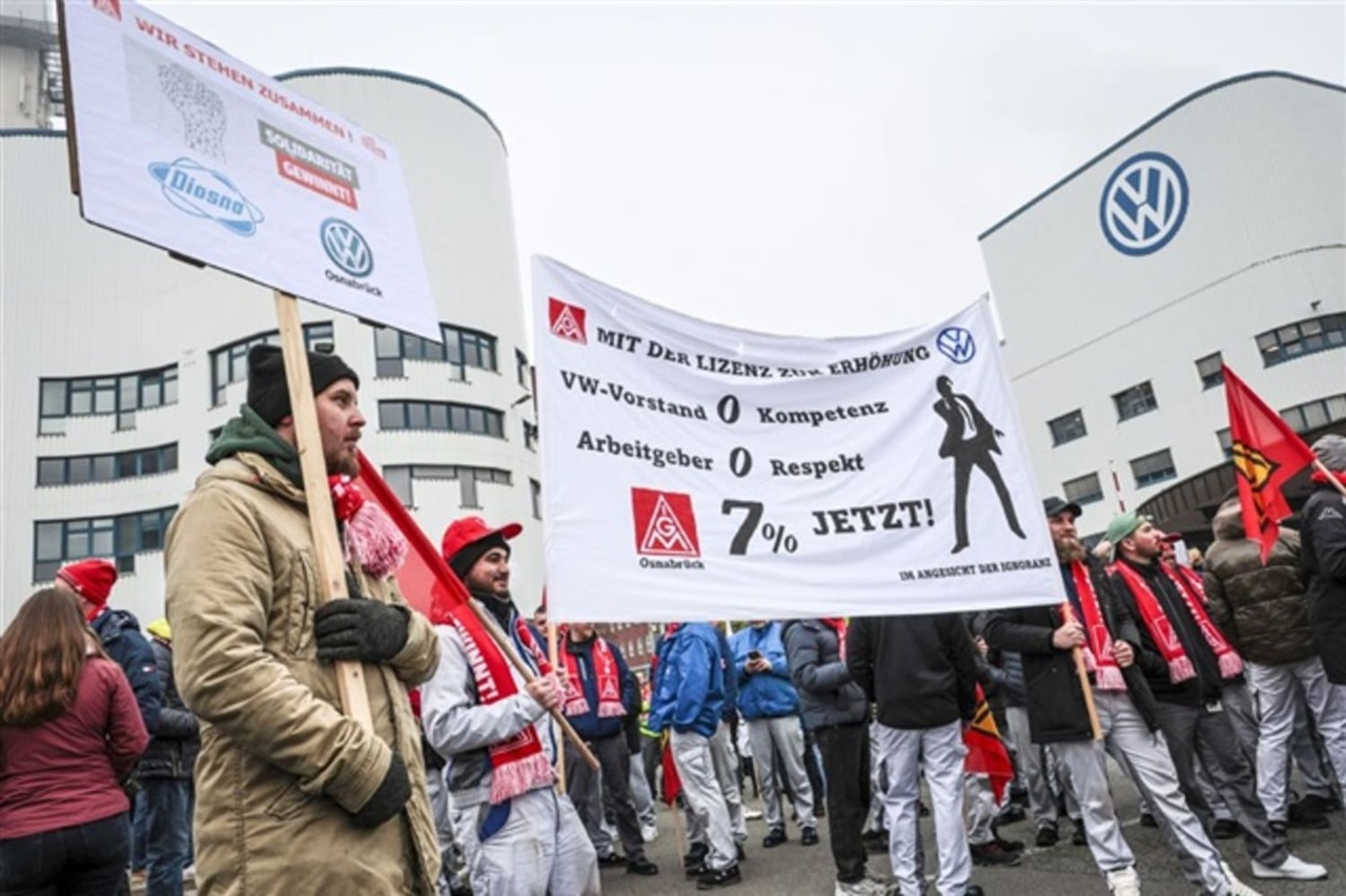 Supply chain strains mount as Europe's carmakers lag in electrification and software