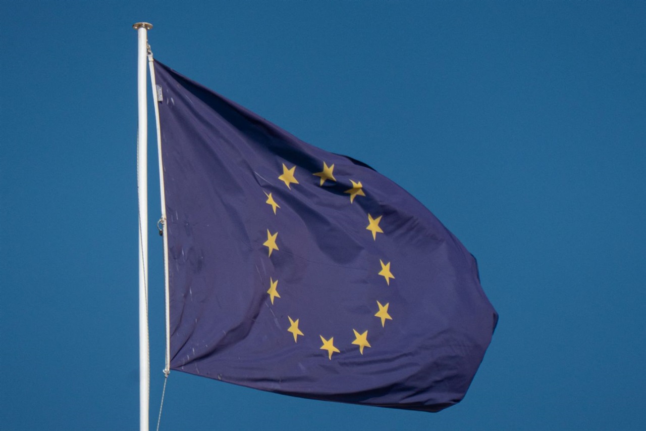 EU court cuts Intel antitrust fine to about EUR237 million