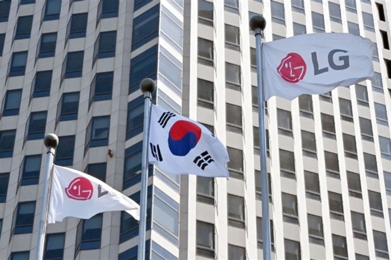 South Korean giants race to mass-produce semiconductor glass substrates in 2026