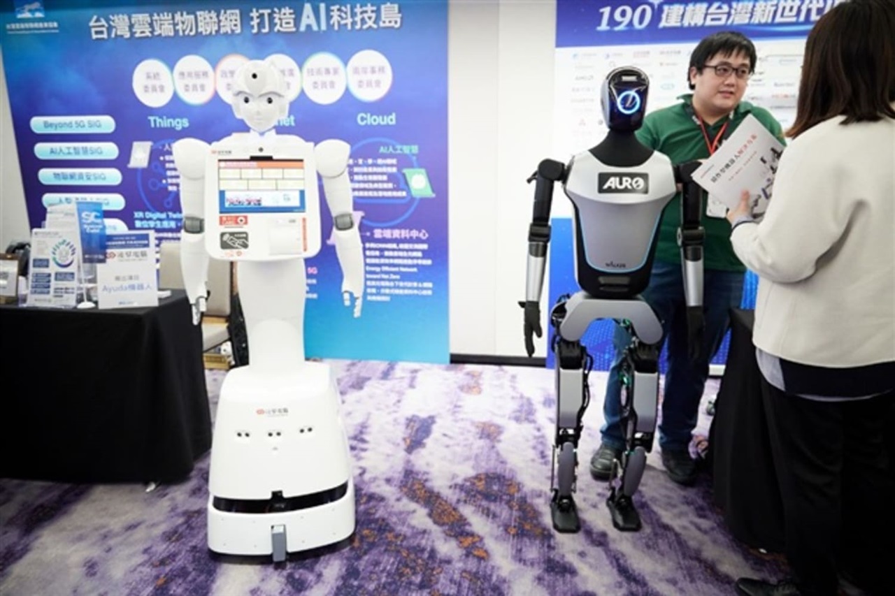 Academic research for AI robots to focus on causal reasoning and chain-of-thought