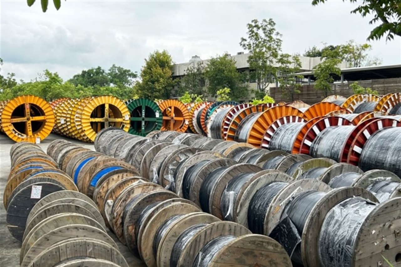 Taiwan's subsea cable and drone push drives cable and wire industry to record 2025 output