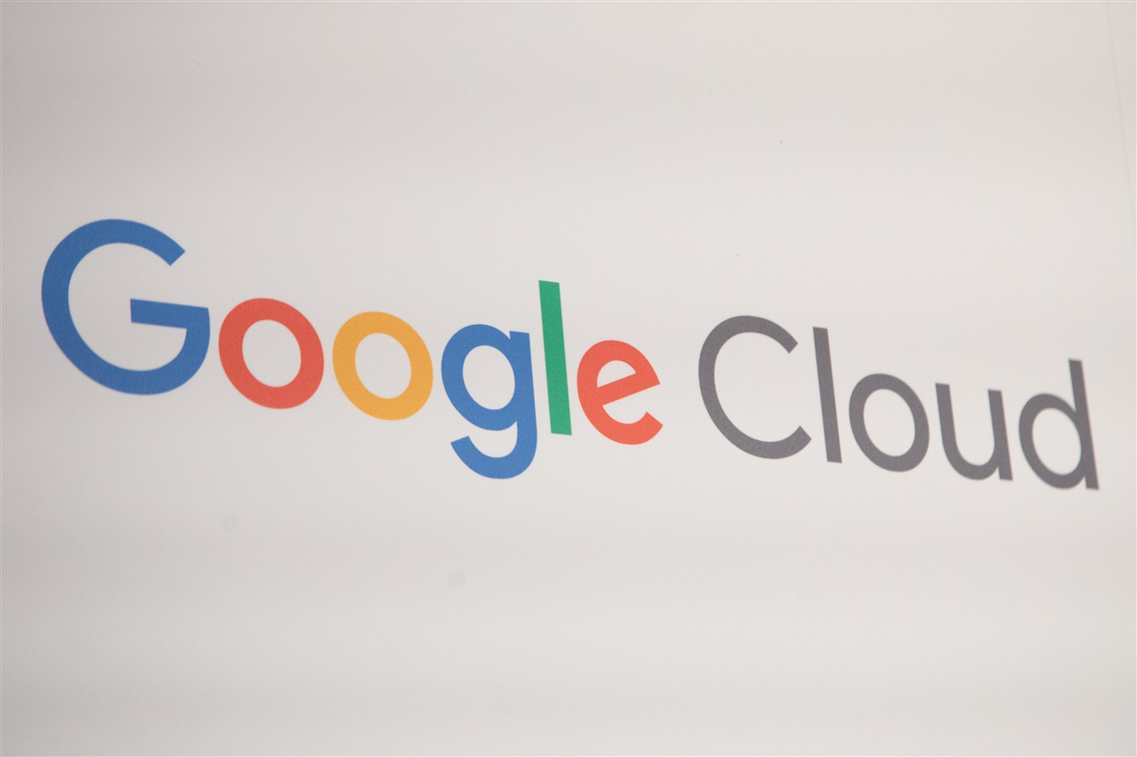 Apple reportedly explores Google Cloud to power next-generation Siri