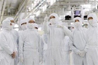 Samsung reportedly moves up foundry break-even target to 2026