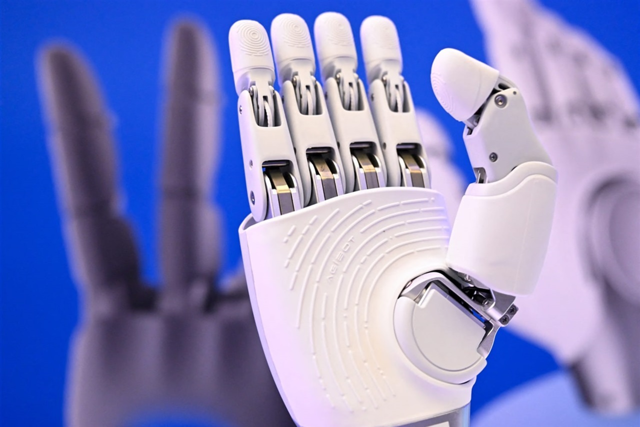 The next robotics battleground is in the fingertips The next robotics battleground is in the fingertips