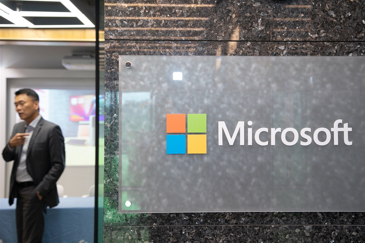 Microsoft sales beat estimates as Azure growth eases spending concerns