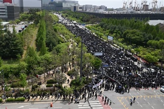 Samsung strike talks resumed with US$29 billion on the line
